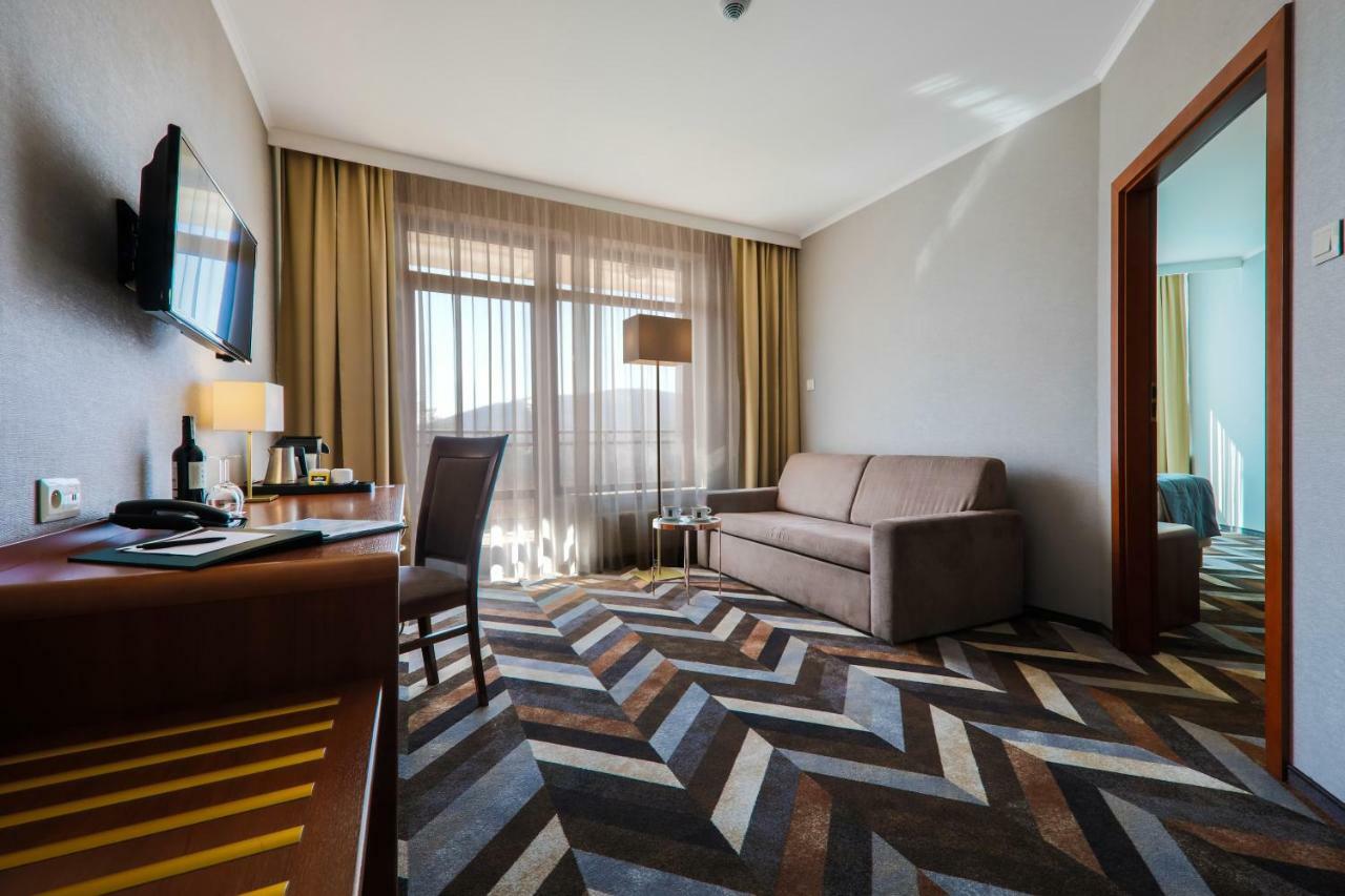 Hotel Belweder Ustron Exterior photo Suite