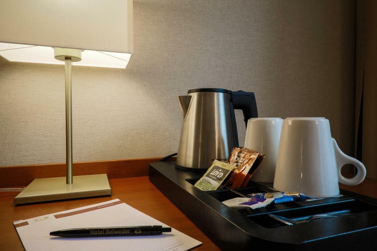 Hotel Belweder Ustron Exterior photo A kettle in a hotel room